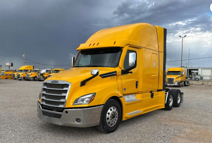2021 Freightliner Cascadia 126
