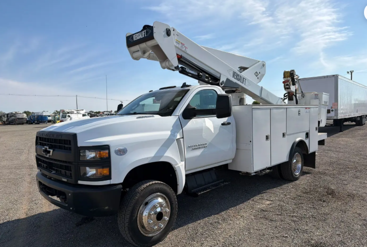 2022 Chevrolet Silverado 5500HD